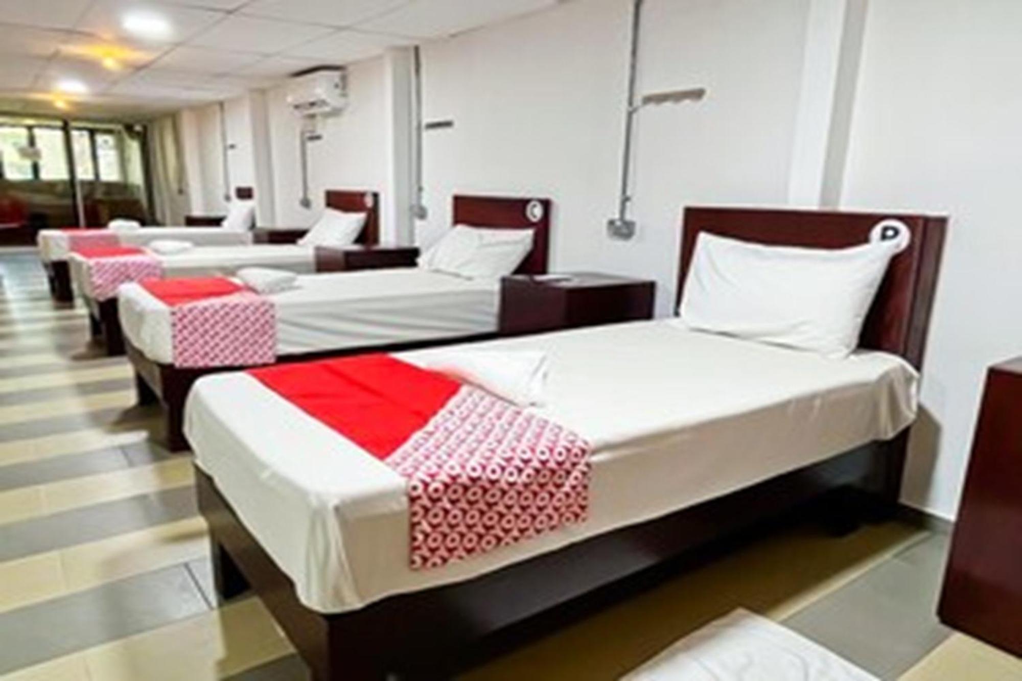 Super Oyo 90572 J Hotel Masjid India Kuala Lumpur Extérieur photo